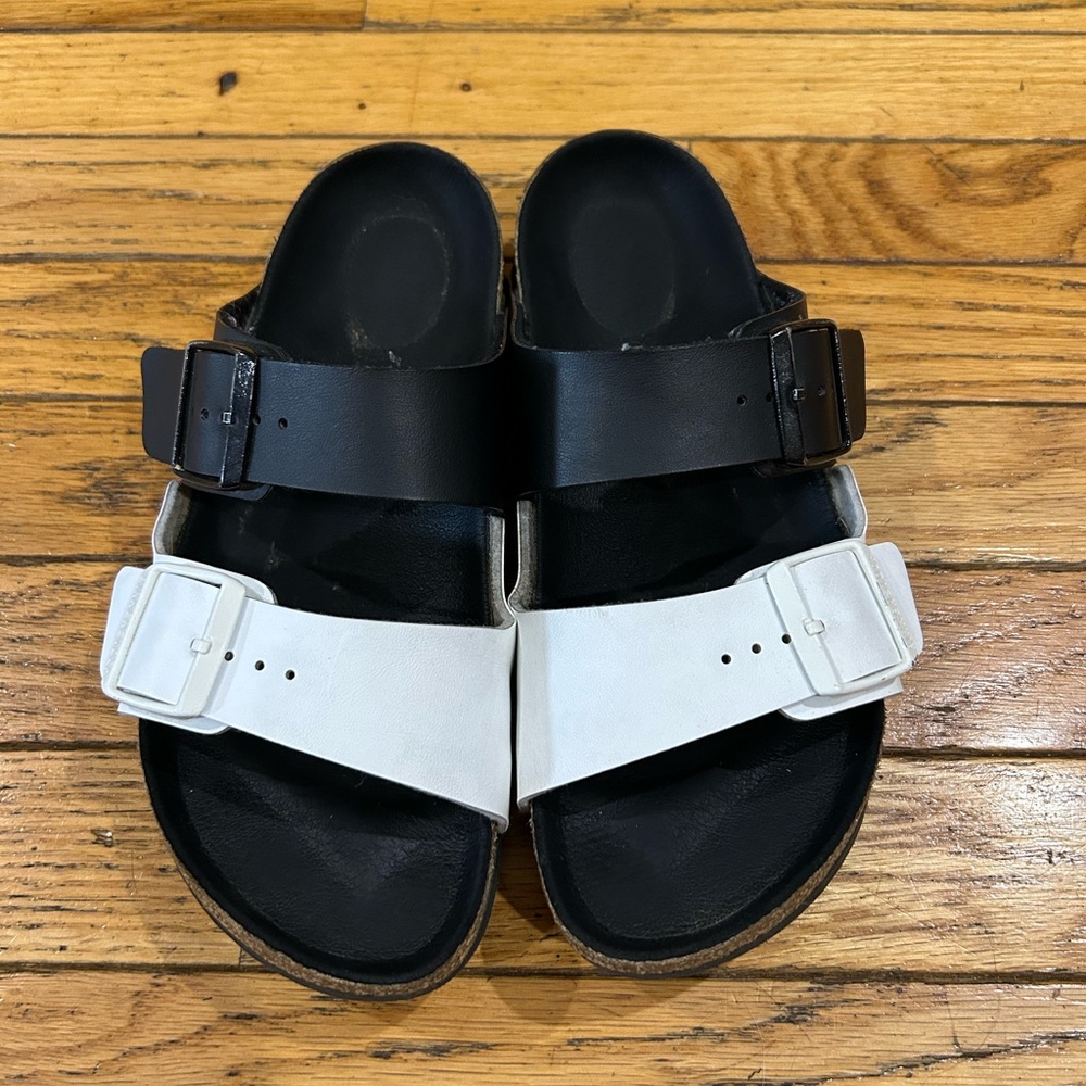 Birkenstock Arizona Split
Birko-Flor Black/White